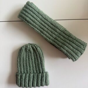 Green Ribbed Knit Beanie and Infinity Scarf Set